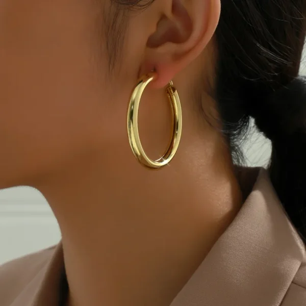 Simple Geometric Circle Big Plain Hoop | Celebrity Inspired Hoops | Hollywood Inspired Hoops - Image 3