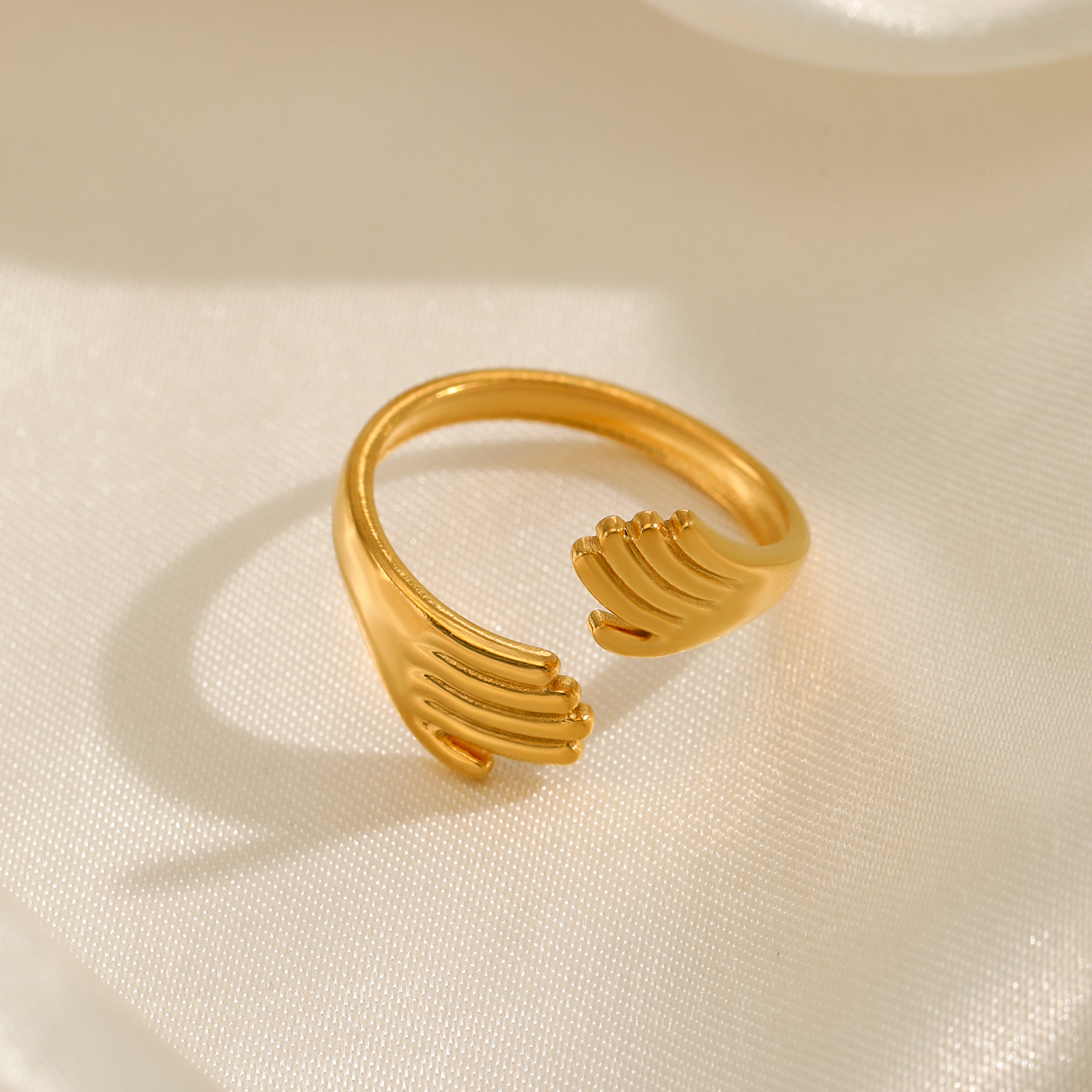 Anti- Tarnish Titanium Steel Hug Ring | 18K Gold Plated Casual Retro Plating Palm Open Rings - Image 3