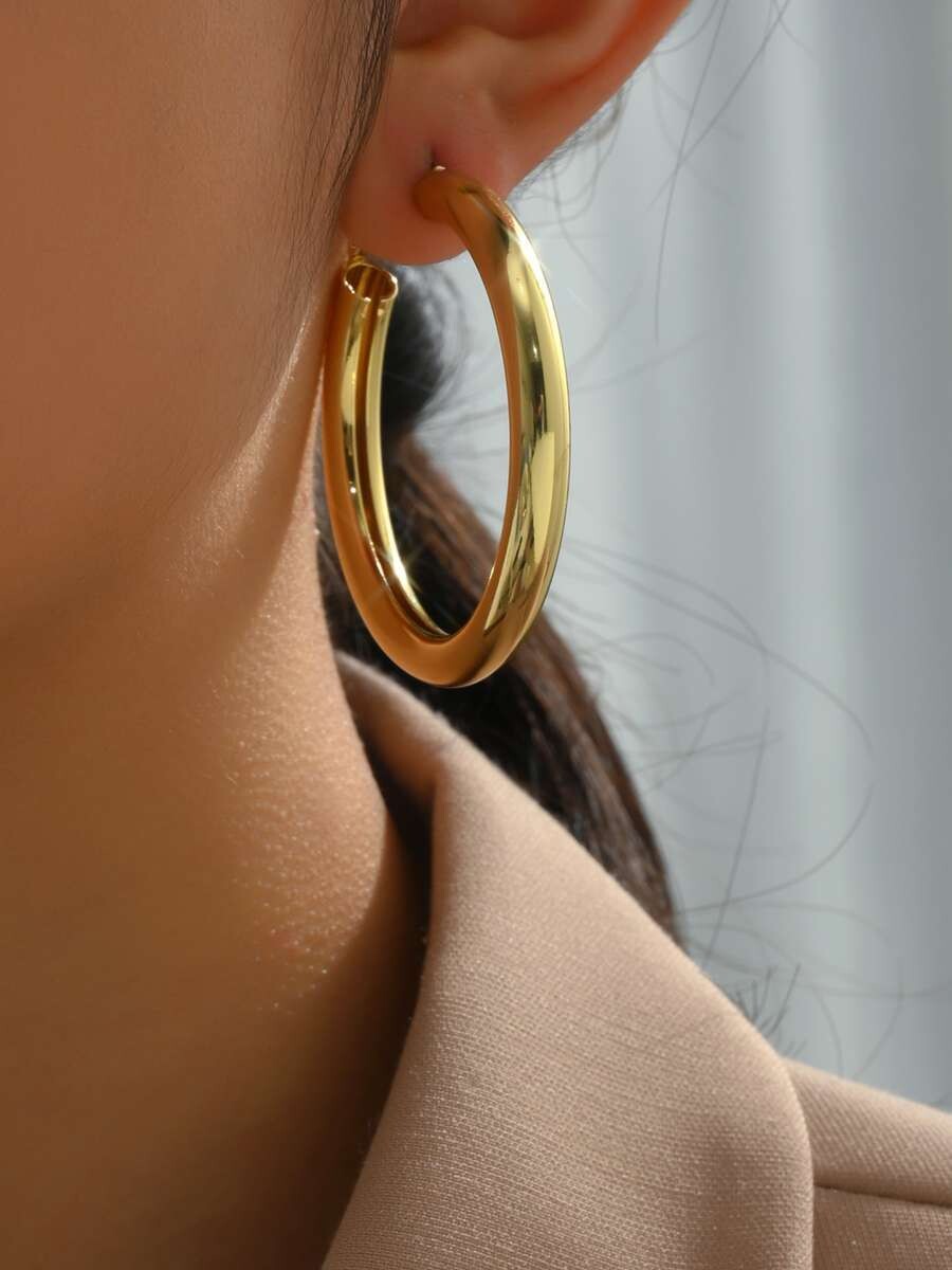 Simple Geometric Circle Big Plain Hoop | Celebrity Inspired Hoops | Hollywood Inspired Hoops - Image 2