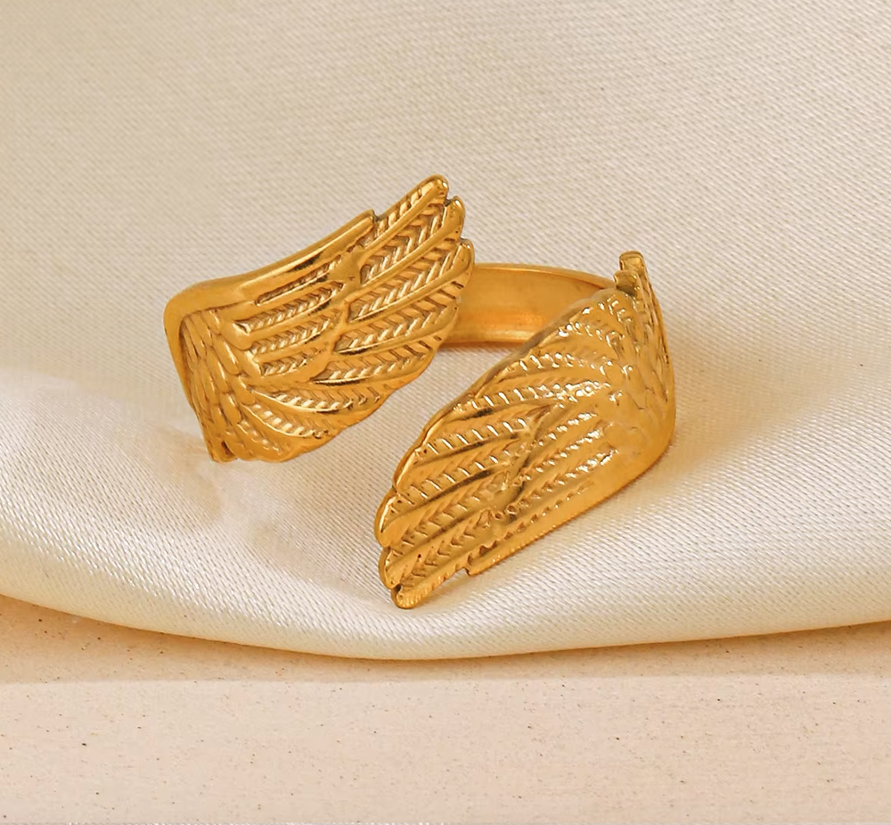 Golden Leaf Ring